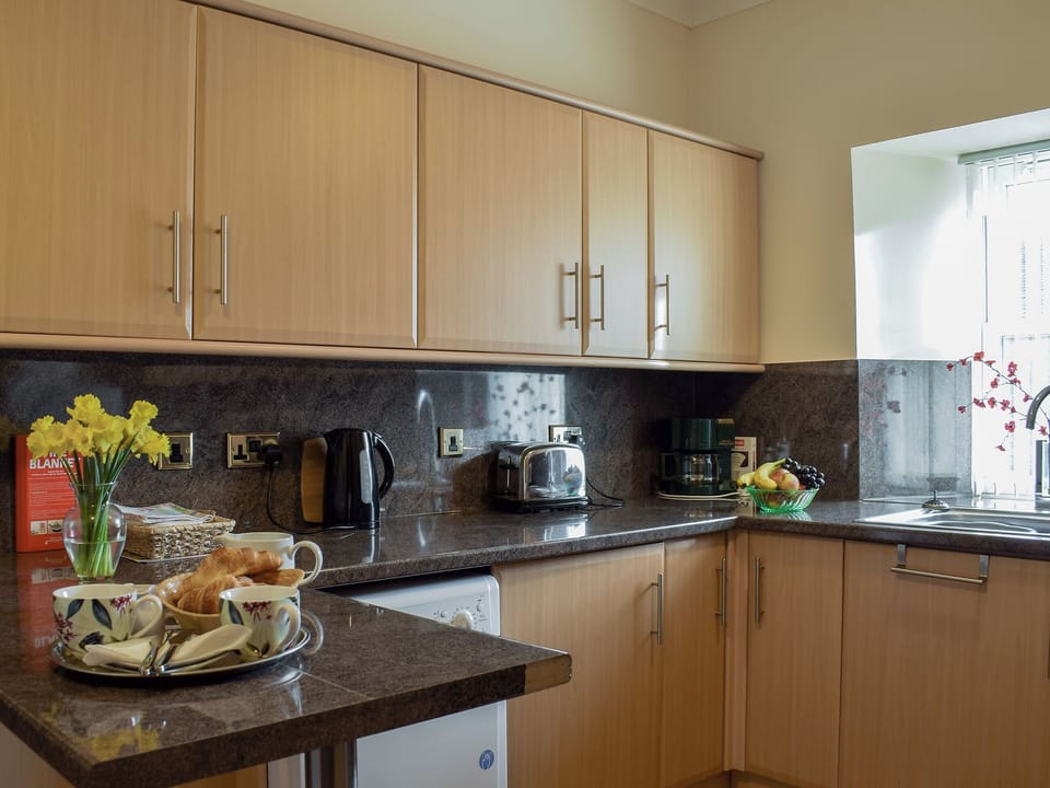 Well equipped kitchen | The Horsemill, Kelty, near Dunfermline 