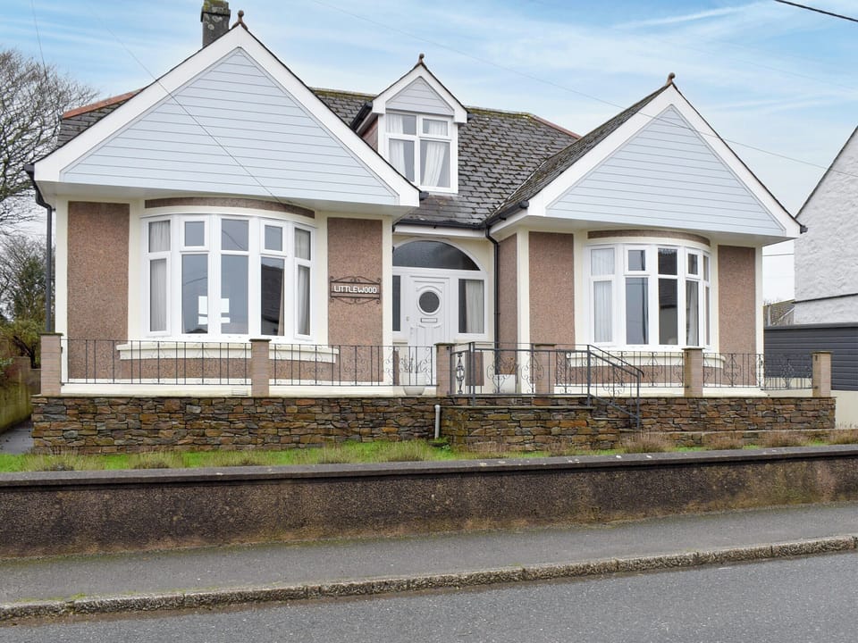 Exterior | Littlewood, Newquay