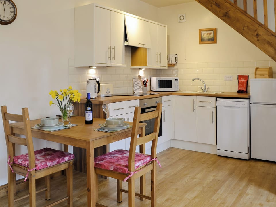 Delightful kitchen/ dining area | Bess&rsquo;s Cottage, Byley, near Middlewich
