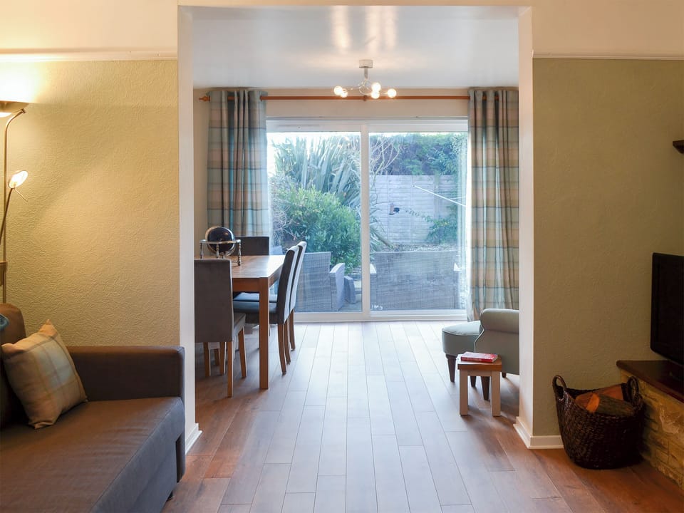 Spacious living/dining room | Waggy Tails, Seahouses, near Alnwick