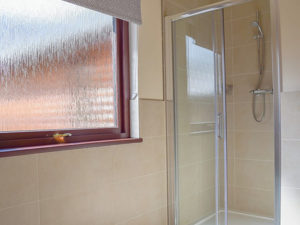 En-suite shower room | Frith View, Glengoulandie, near Aberfeldy