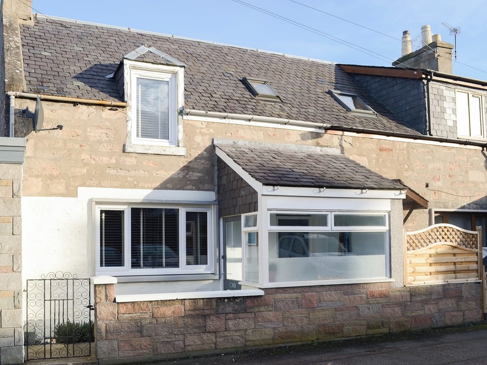 Peaceful cottage close to the sea | Sea Thistle Cottage, Nairn