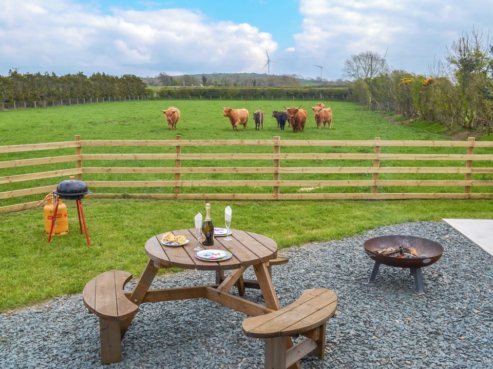 Charming sitting out area with wonderful views | Greengill Farm Shepherds Hut - Greengill, Greengill, near Cockermouth
