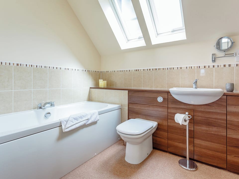 En-suite | The Lookout, Aviemore