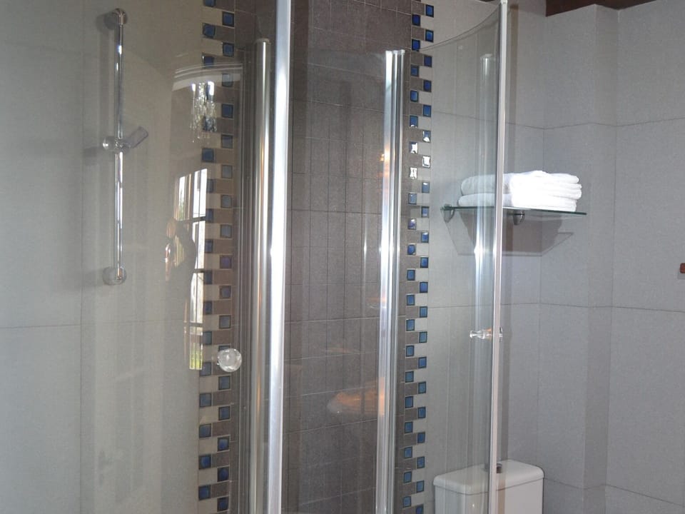 Double or Twin Room, Ensuite | Bathroom