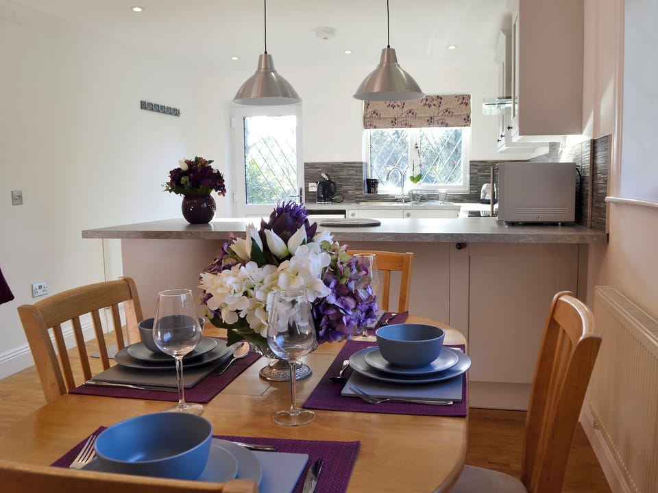 Dining area | Alice&rsquo;s Lodge - New Forest Cottages, Picket Hill, near Ringwood