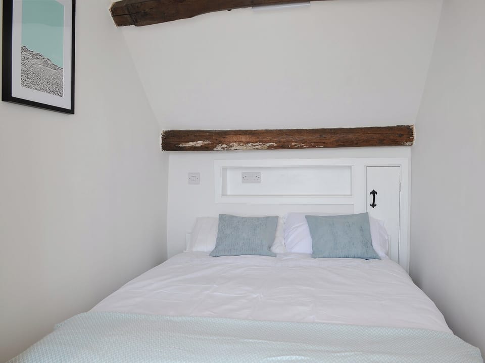 Inviting double bedroom | Bryn Awel, Moelfre, near Benllech