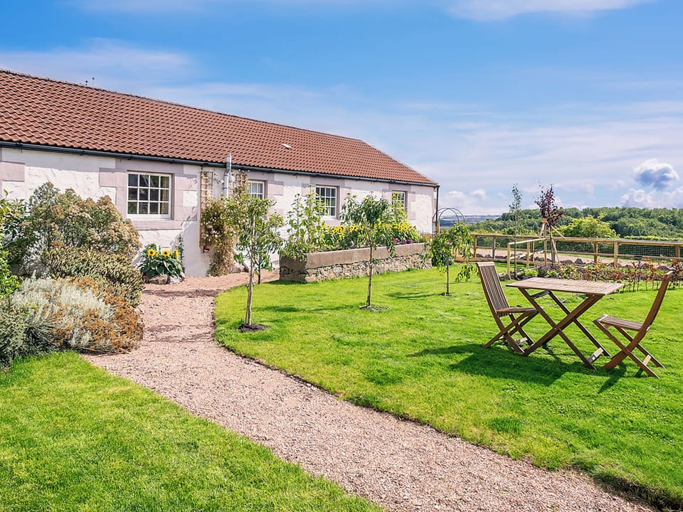 Delightful garden and grounds | Lucklaw Steading Cottage, Balmullo, near St Andrews