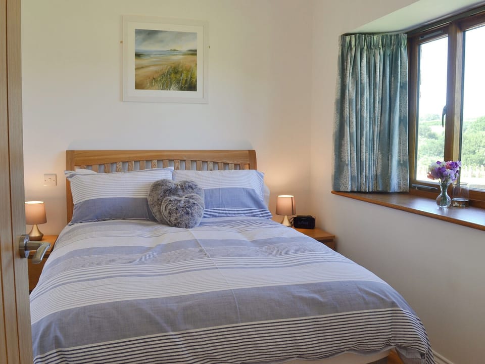 Comfortable double bedroom | The Cart Linhay, Meshaw, near South Molton