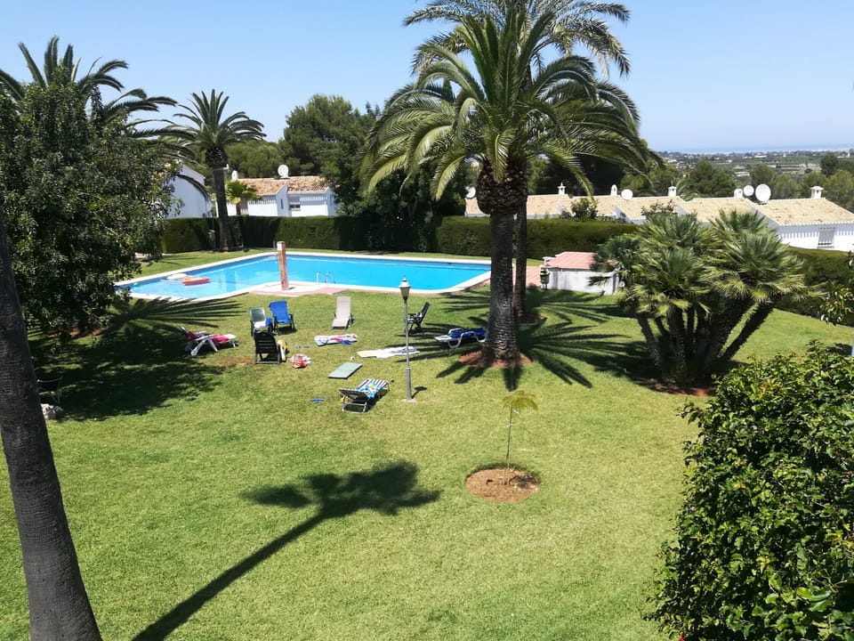 Garden and pool views
