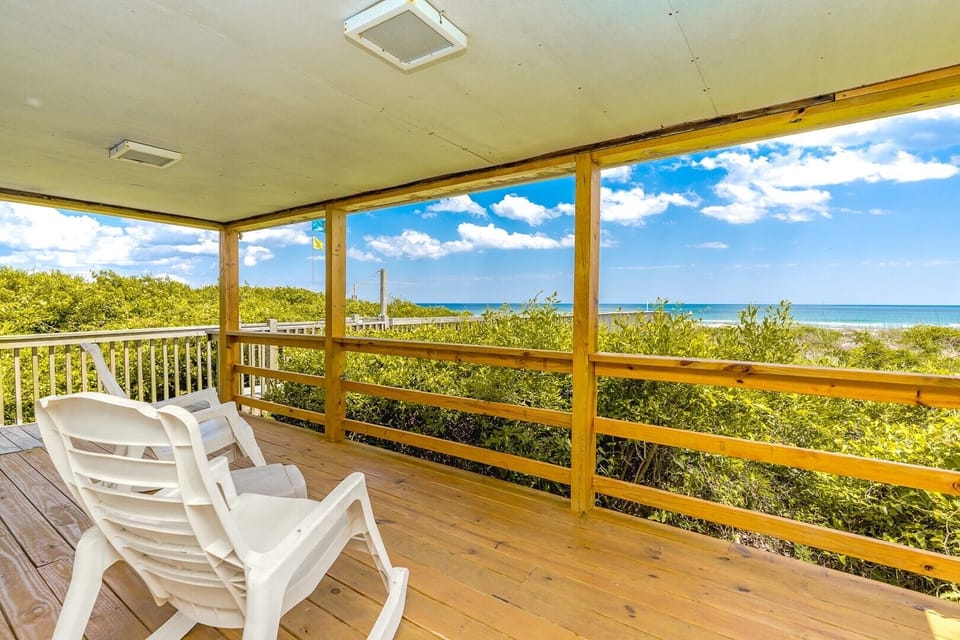 Oceanfront Covered Deck