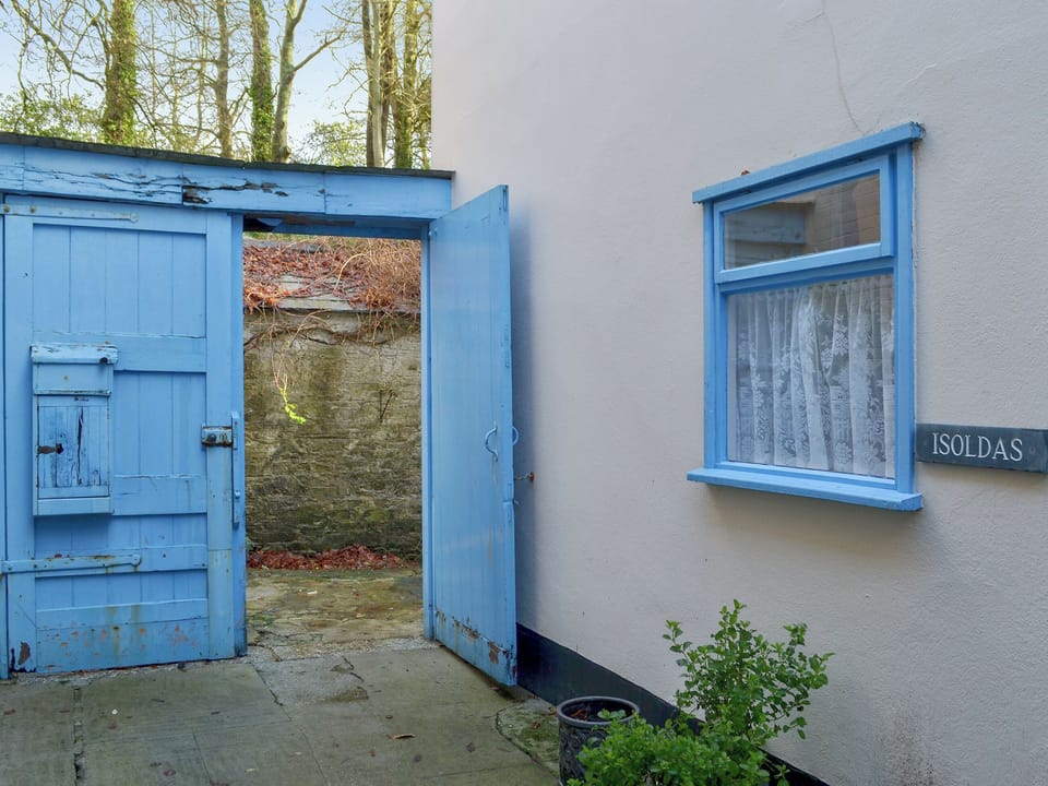 Exterior | Tristan&rsquo;s, Isolda&rsquo;s - Lanwithan Manor Apartments, Lostwithiel