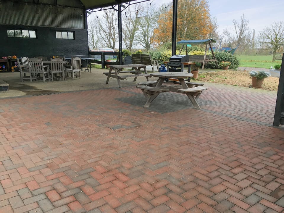 Covered communal recreation space | Swan - Caves Farm Barns, Near Ely