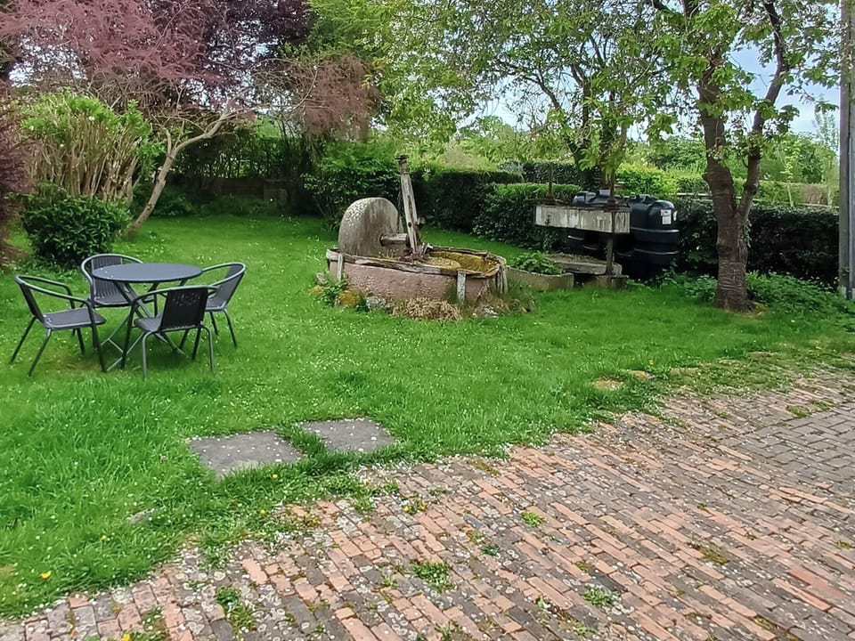 Garden | The Cider Press - Lawn Farm Retreats, Welland, near Malvern