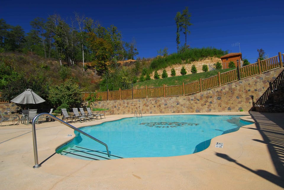 Starr Crest Resort Pool