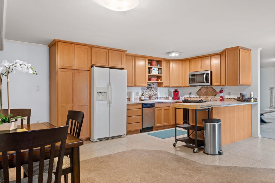 Open concept beautiful walk out to the 1/2 acre backyard