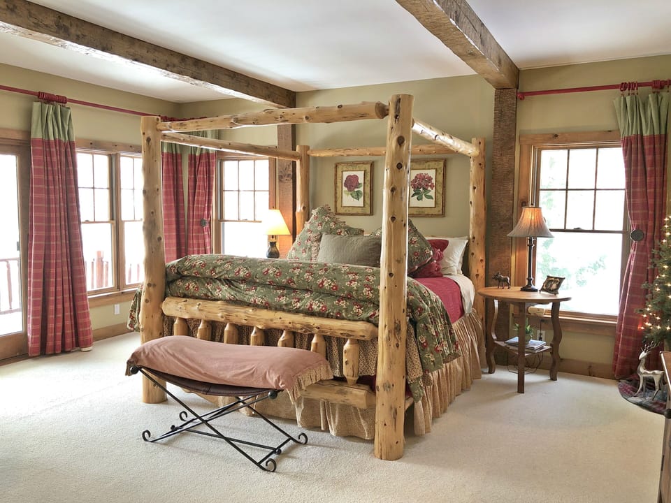 Master king bedroom