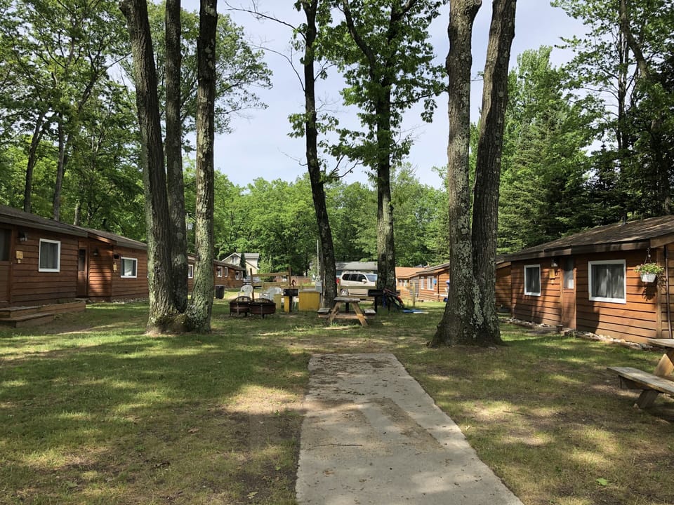 Lake Cabins Resort