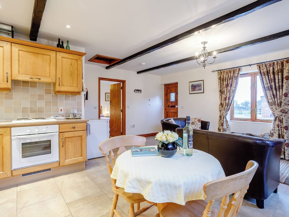 Dining Area | Lintel Barn - Thorpland Manor Barns, Runcton Holme
