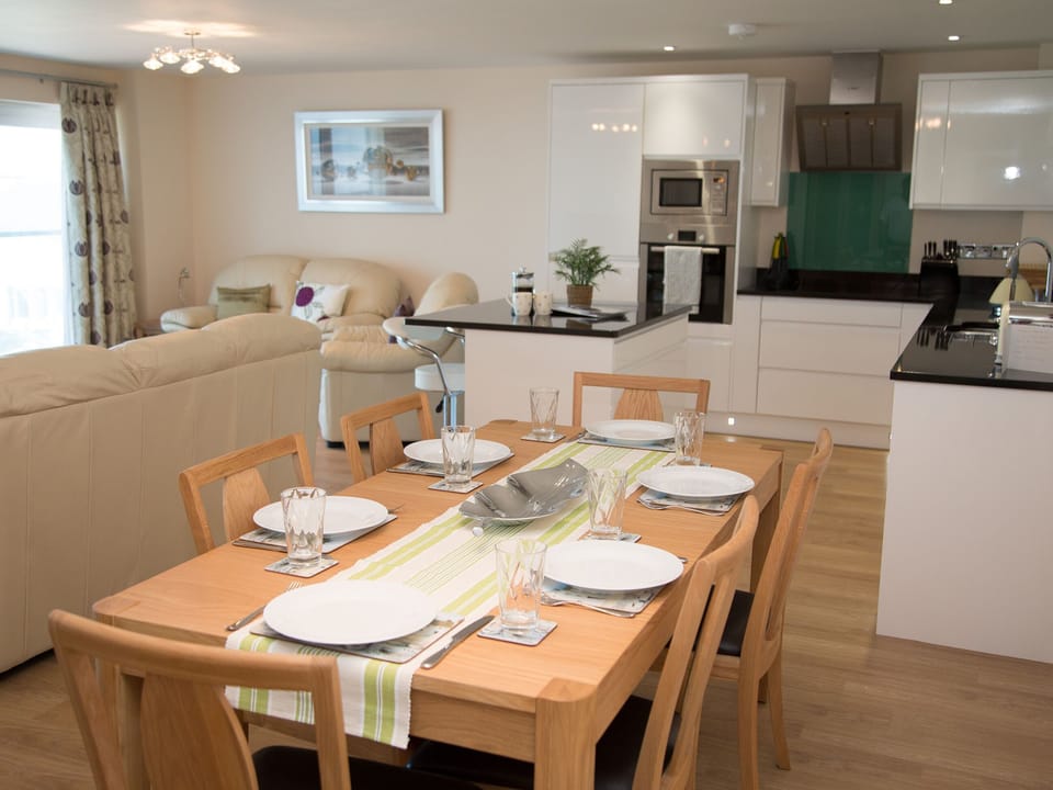 Open plan living space | Apartment 11 Latitude 51 - Latitude 51, Westward Ho!