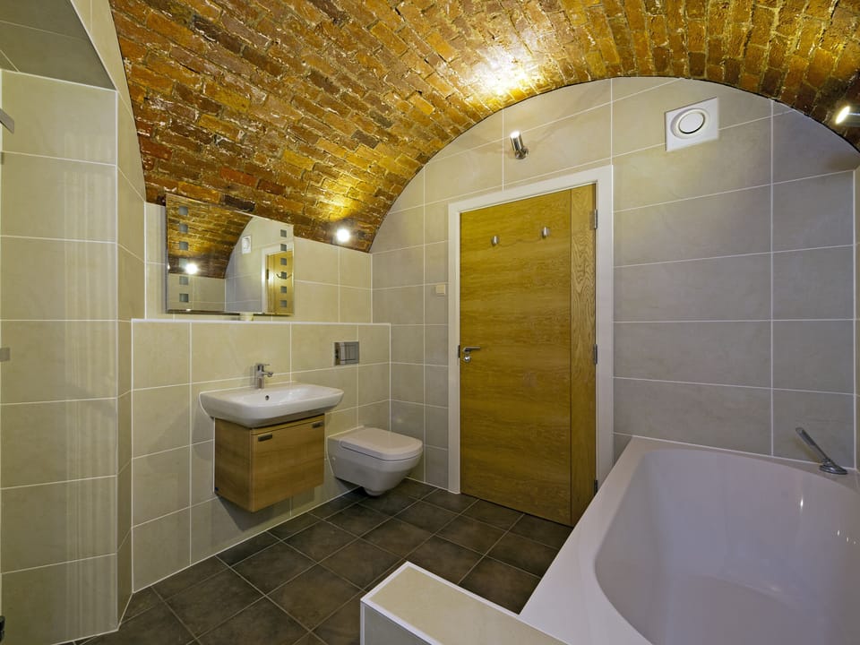 En-suite | The Sergeants Quarters - Golden Hill Fort, Freshwater
