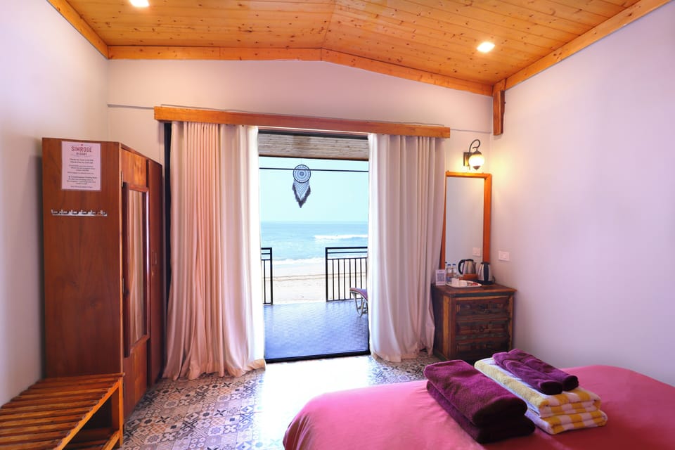 Front Sea view Hut | Beach/ocean view