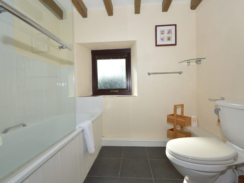 Bathroom | Buzzards View, Kingswear