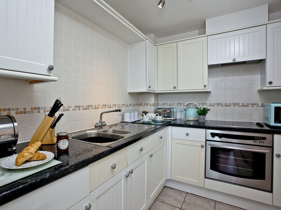 Kitchen area | 16 Belvedere Court, Paignton