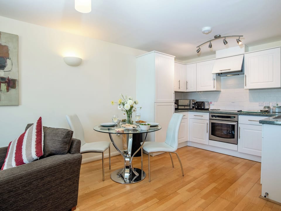 Convenient dining area | 8 Belvedere Court - Belvedere Court, Paignton