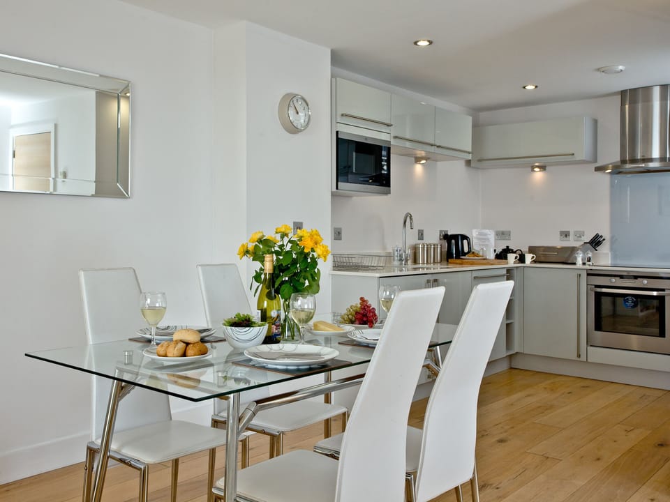 Dining Area | 4 Ocean Point - Ocean Point, Saunton