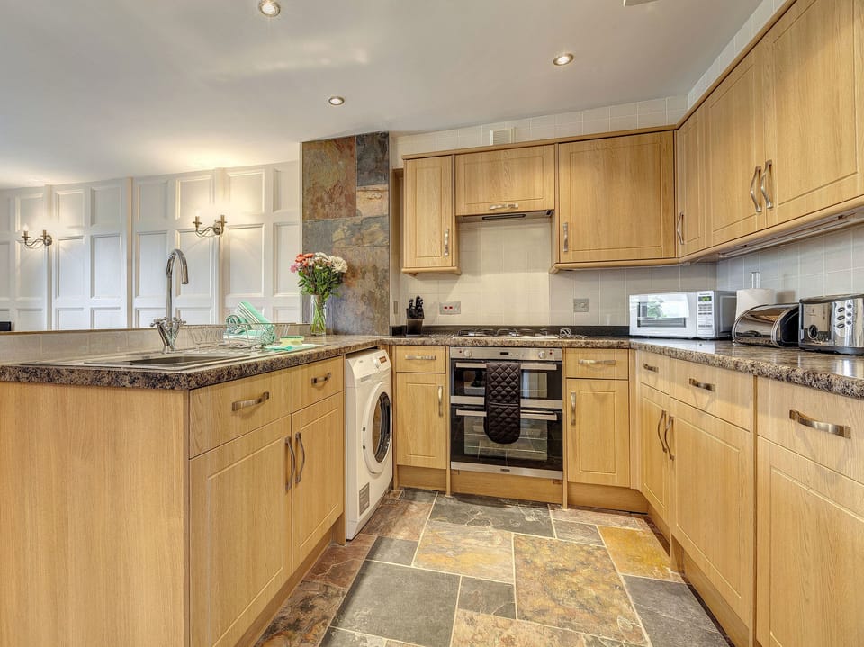 Kitchen | 6 Torwood Gables - Torwood Gables, Torquay