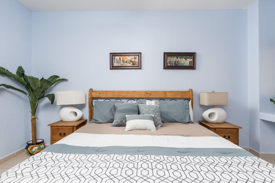 Bedroom head board