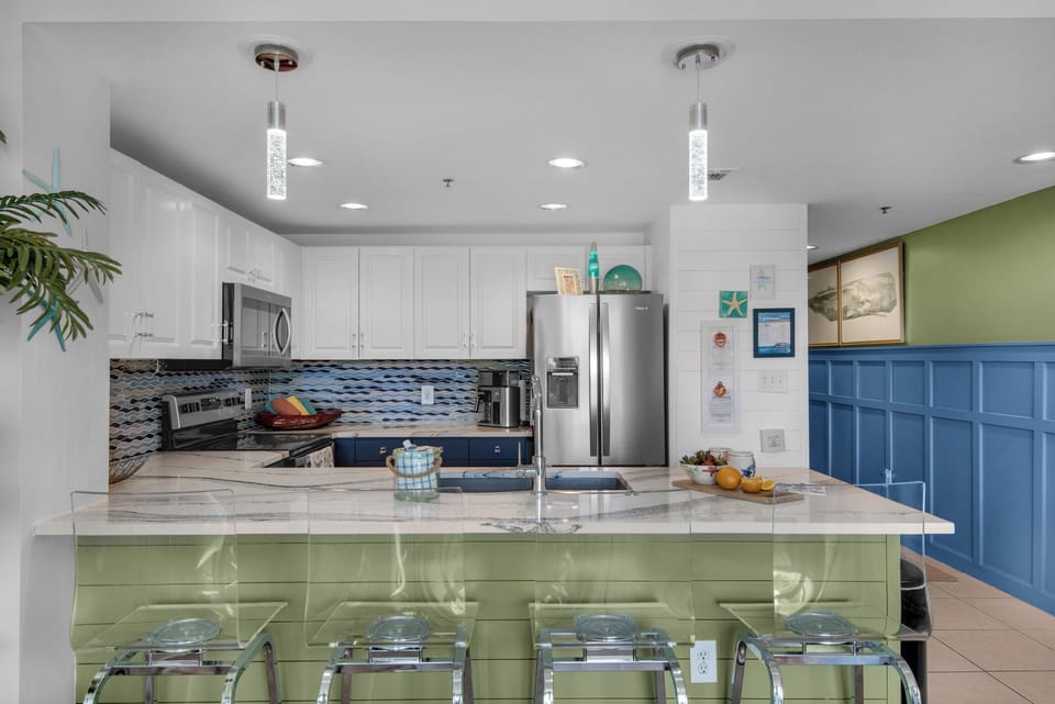 Four seats at the eat-in kitchen