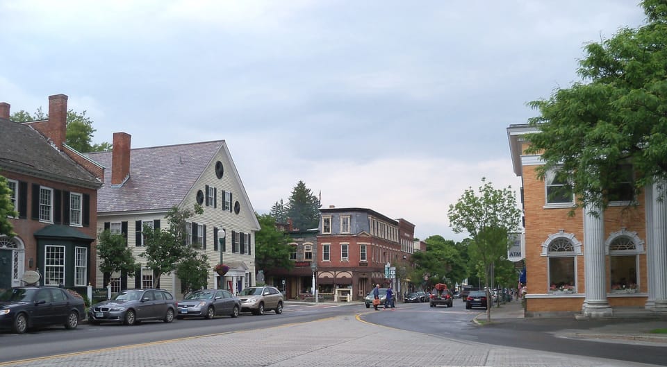 The heart of downtown Woodstock teaming with shops and boutiques. Five star food