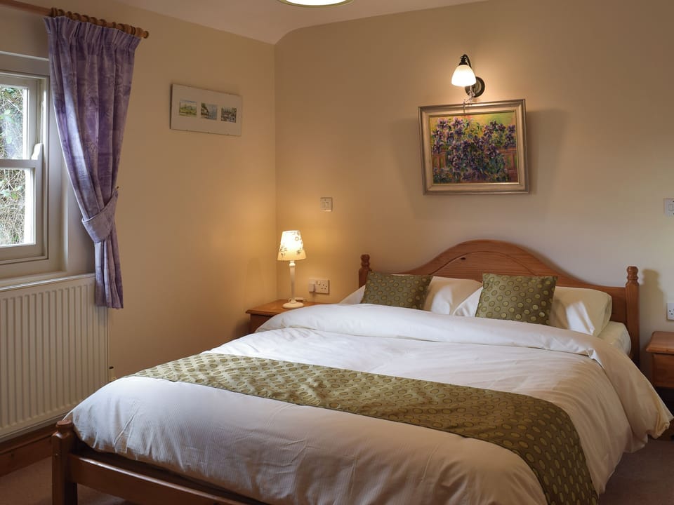Double bedroom | Gwili Cottage - Upton Hall Cottages, Nantgaredig, near Llandeilo