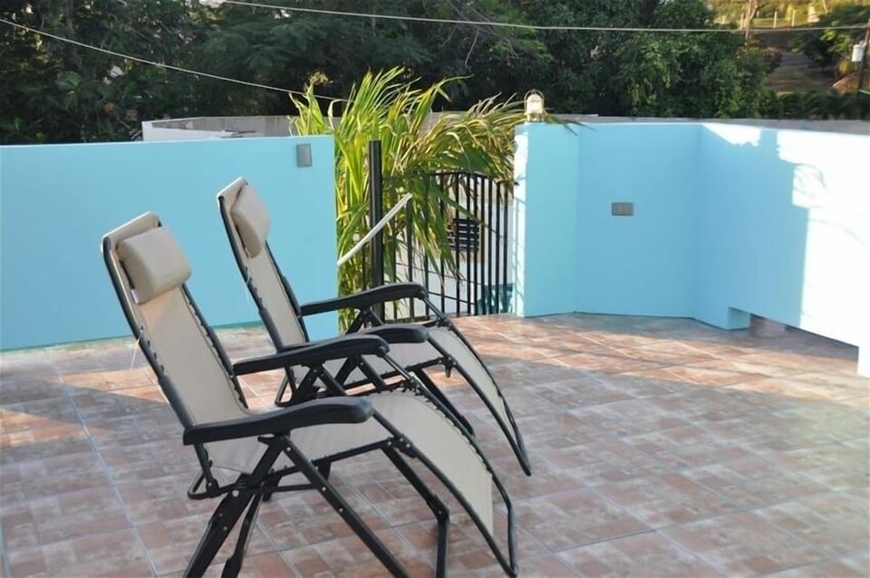Zero Gravity outdoor loungers