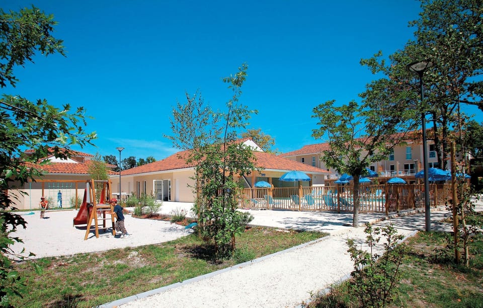 The kids will love the small play area!