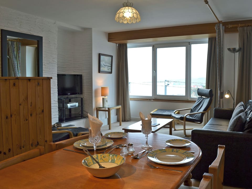 Welcoming open plan living space | Towan View, Newquay