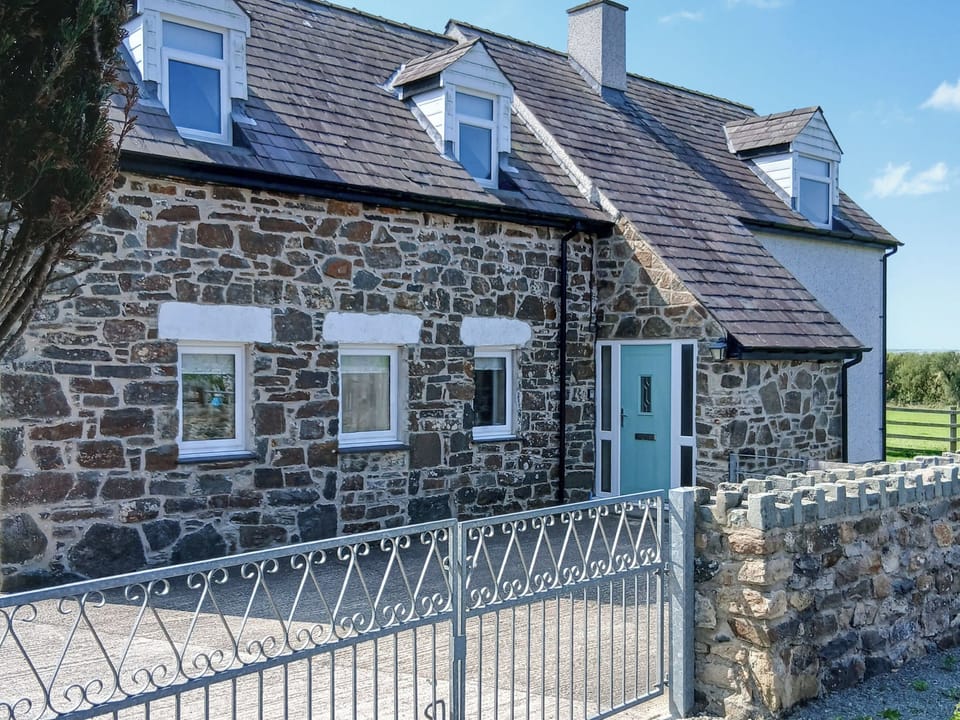 Entrance to Rhosydd | Rhosydd Cottage, Llandyfrydog, near Amlwch