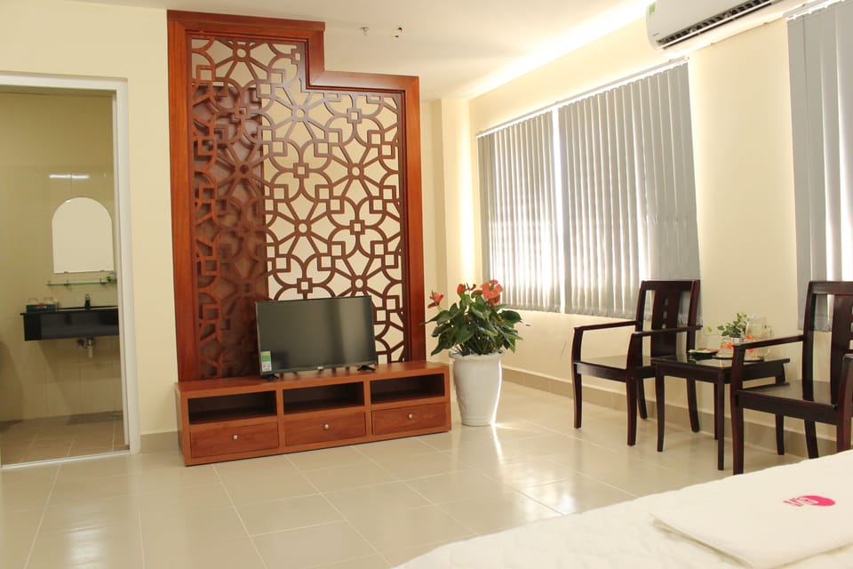 Standard Double Room Single Use, 1 Queen Bed, City View, Tower | Minibar, blackout drapes, free WiFi, bed sheets