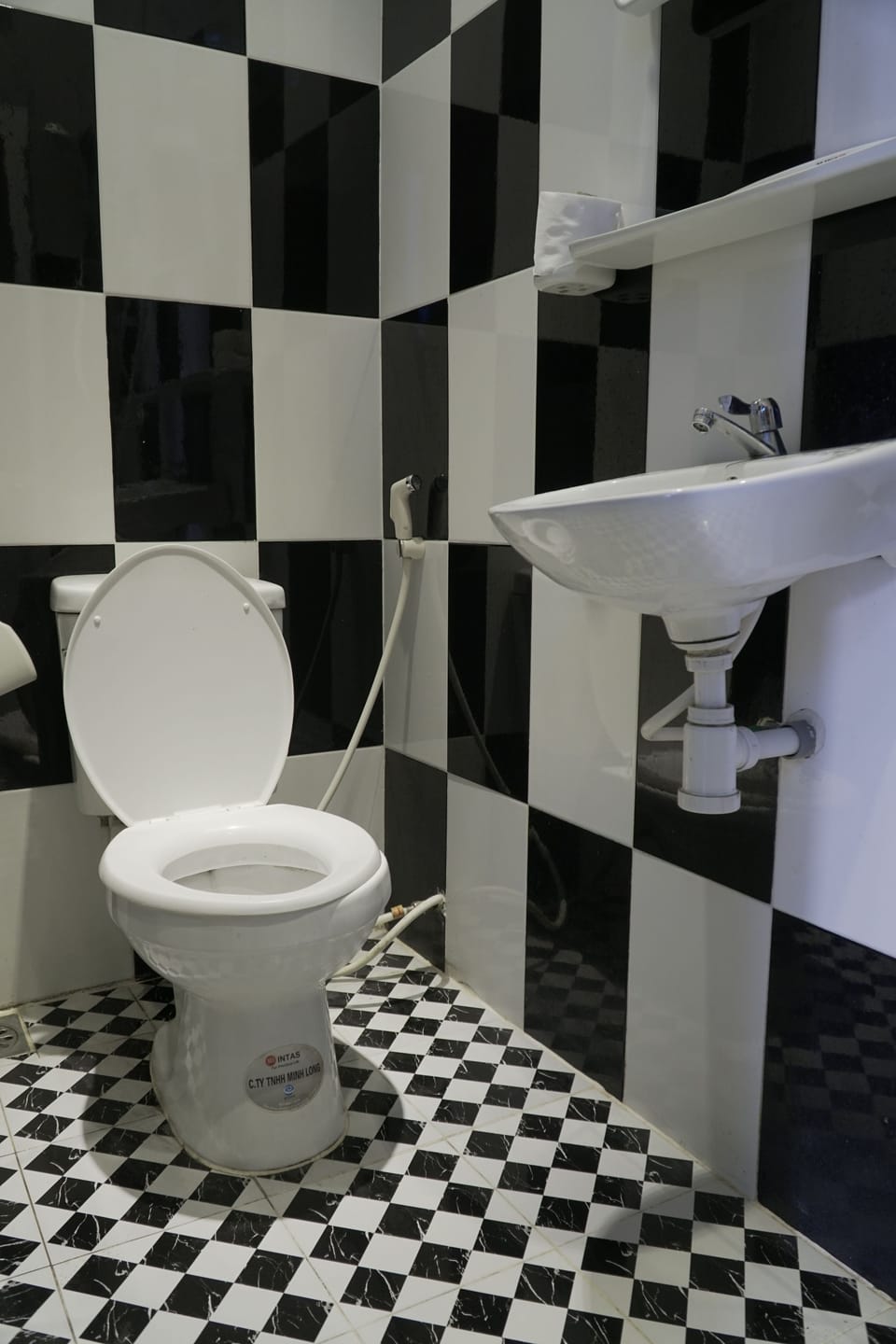 Shower, free toiletries, hair dryer, slippers