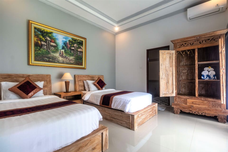 Family Suite | Desk, laptop workspace, soundproofing, WiFi (free)