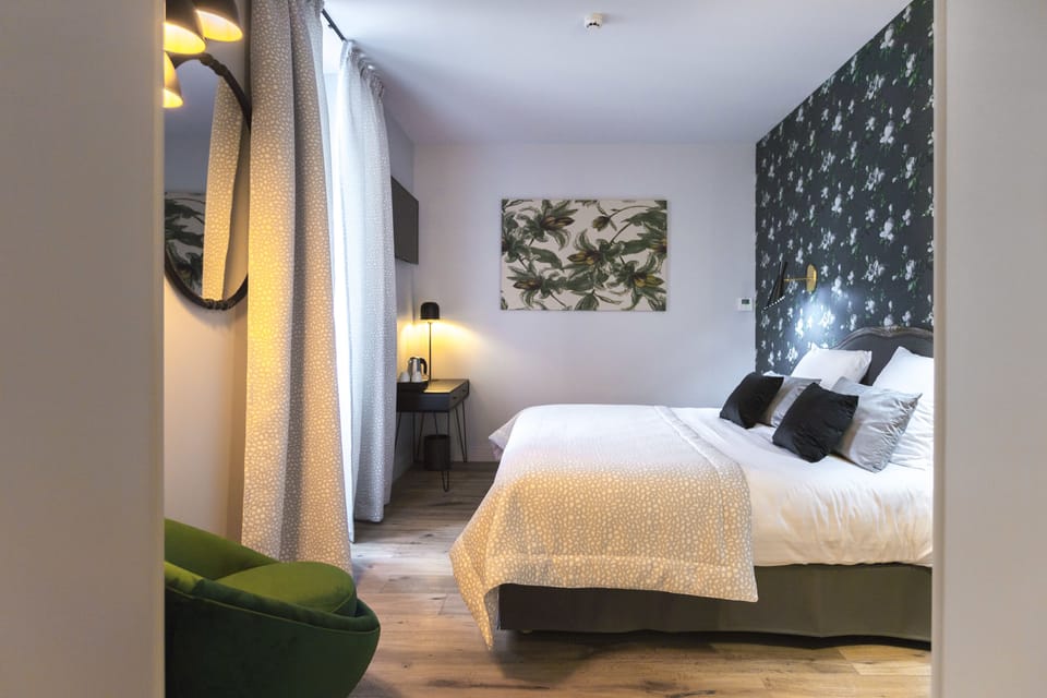 Comfort Double Room | In-room safe, individually decorated, individually furnished, desk