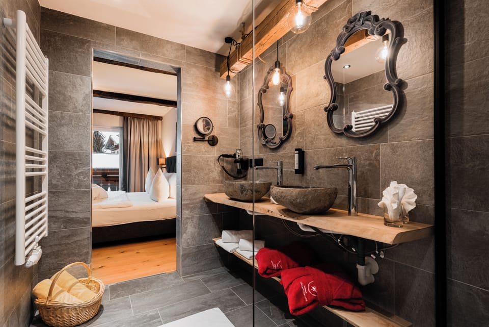 Family Room | Bathroom | Free toiletries, hair dryer, bathrobes, slippers