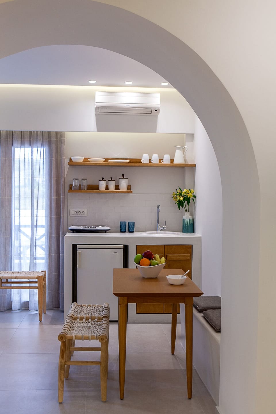 Studio | Egyptian cotton sheets, premium bedding, memory foam beds, in-room safe