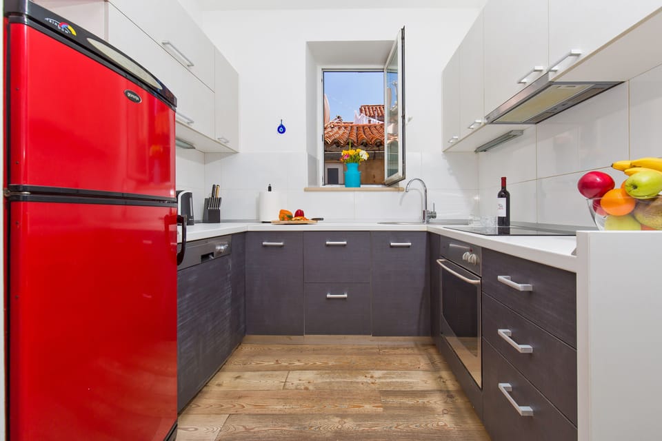 Family Apartment | Private kitchen | Coffee/tea maker, electric kettle