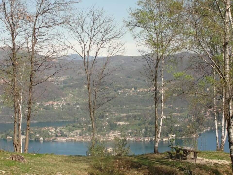 Madonna Del Sasso: House with garden House in Piedmont