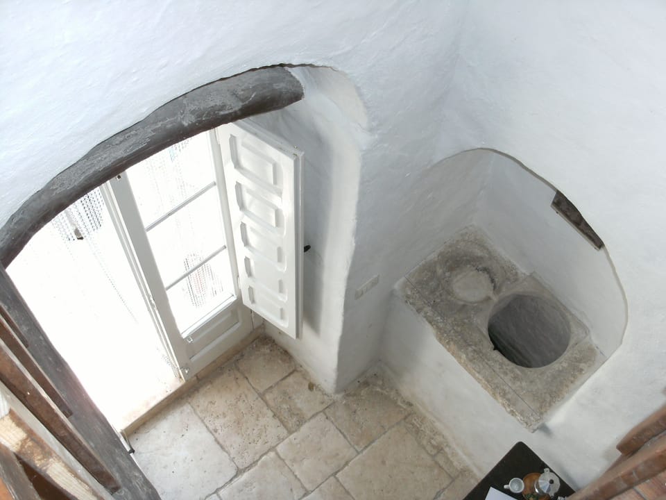 The internal well - Not in use anymore - safely covered by a plexiglass