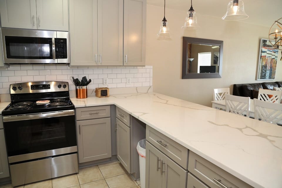 BRAND NEW KITCHEN - 2019