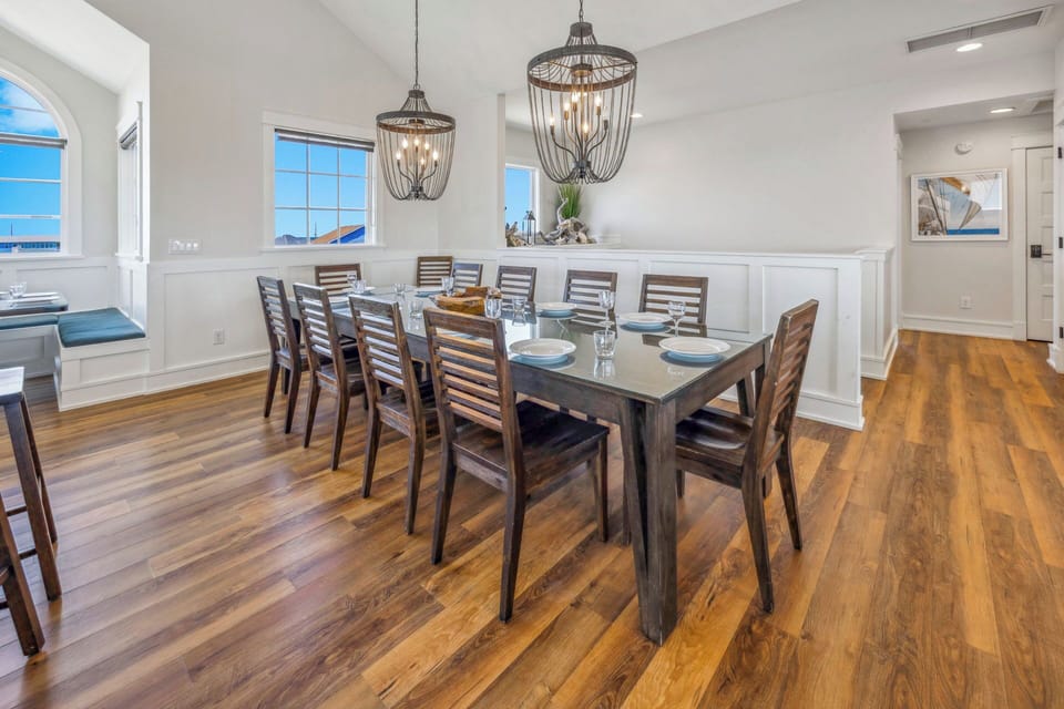 Surf or Sound Realty - 865 - Atlantic Dream at Tarheel - Dining Area -2